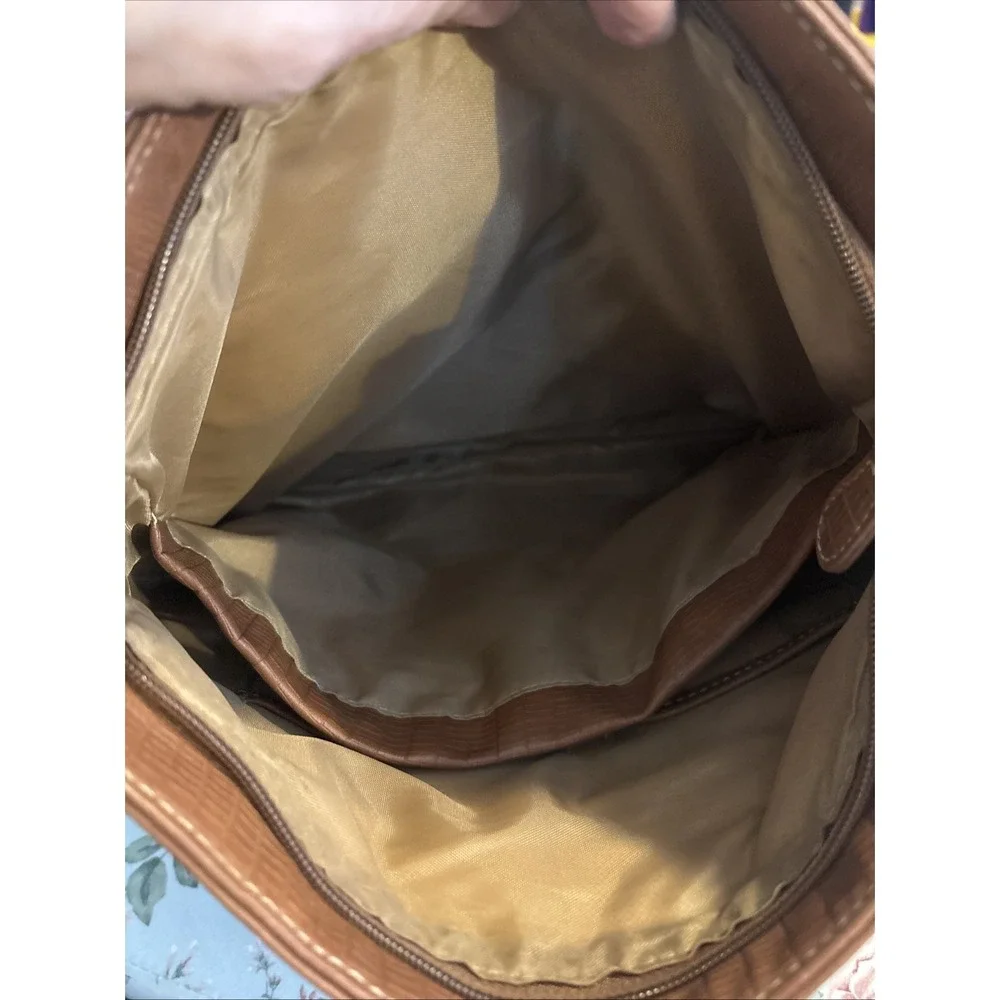 Multisac hardware bag attachment